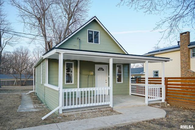 105 GROVELAND Street, East Peoria, IL 61611