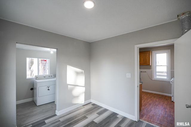 105 GROVELAND Street, East Peoria, IL 61611