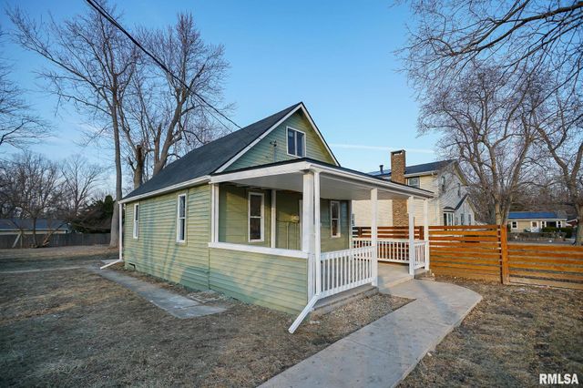 105 GROVELAND Street, East Peoria, IL 61611