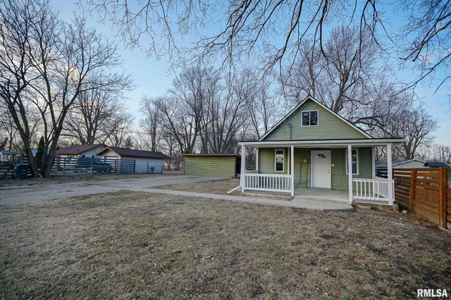 105 GROVELAND Street, East Peoria, IL 61611