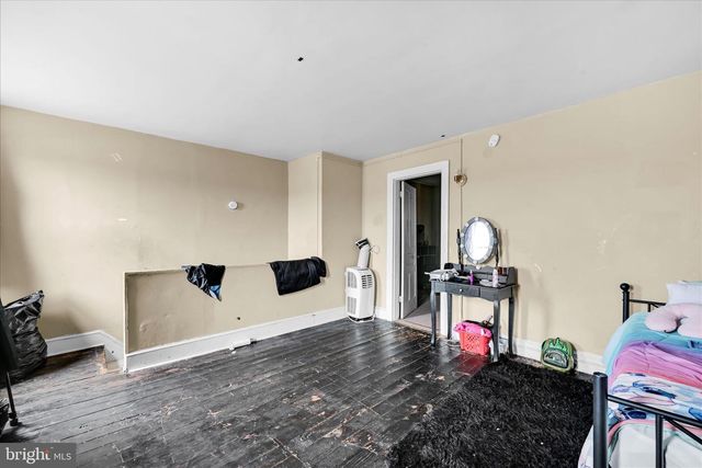 802 CHESTNUT ST, York, PA 17403