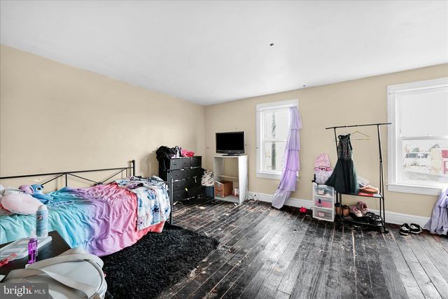 802 CHESTNUT ST, York, PA 17403