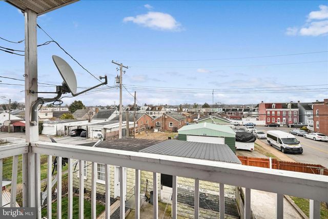 802 CHESTNUT ST, York, PA 17403