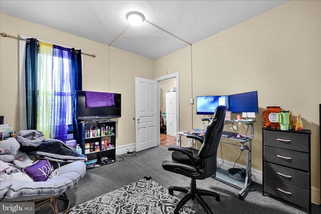 802 CHESTNUT ST, York, PA 17403