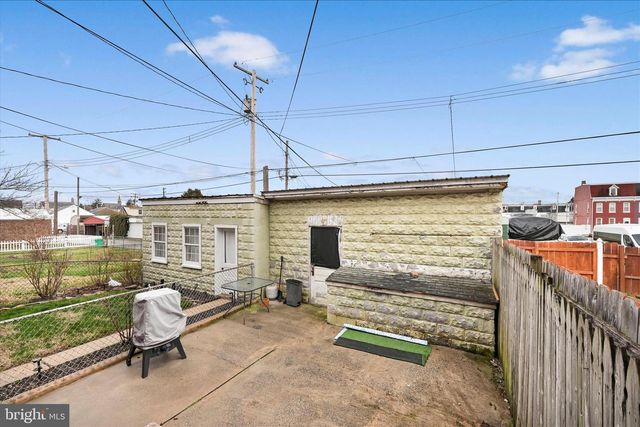 802 CHESTNUT ST, York, PA 17403