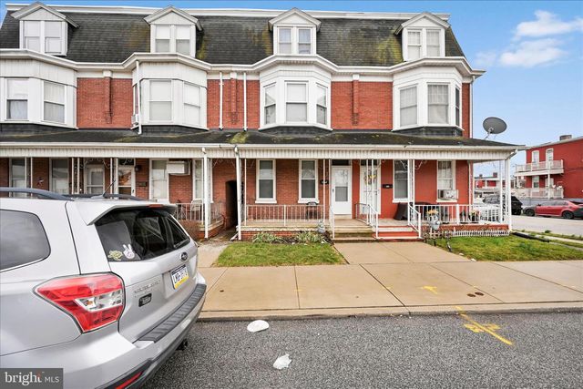 802 CHESTNUT ST, York, PA 17403