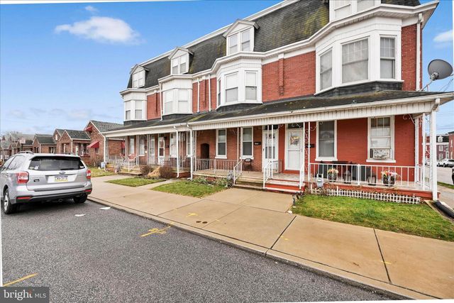 802 CHESTNUT ST, York, PA 17403