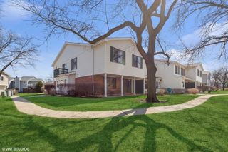 302 Taylor Court, Vernon Hills, IL 60061