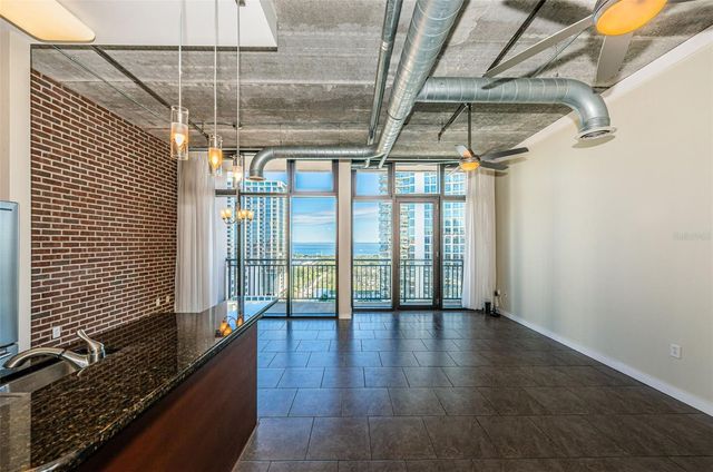 175 2ND STREET S P04, St Petersburg, FL 33701