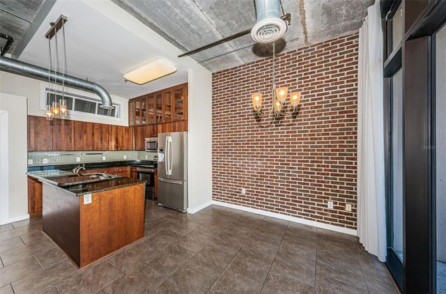 175 2ND STREET S P04, St Petersburg, FL 33701