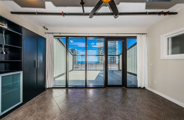 175 2ND STREET S P04, St Petersburg, FL 33701