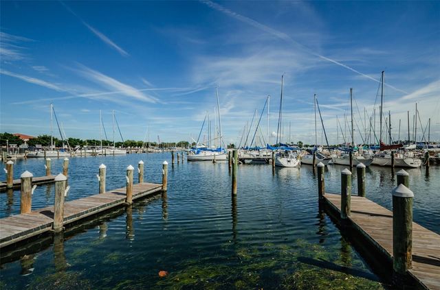 175 2ND STREET S P04, St Petersburg, FL 33701