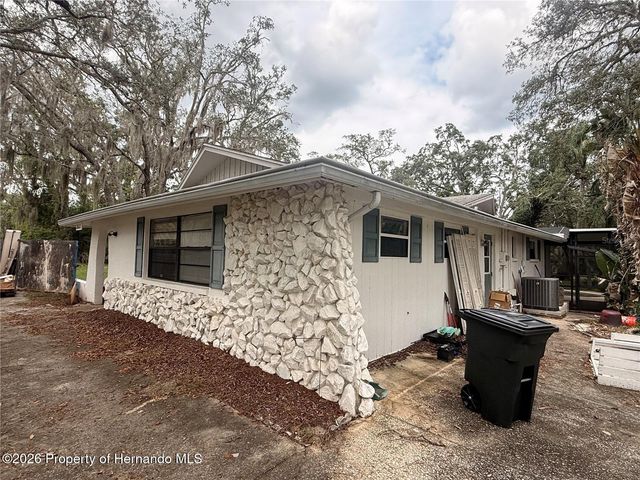 18618 Anglewood Drive, Hudson, FL 34667