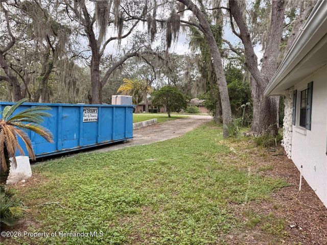 18618 Anglewood Drive, Hudson, FL 34667