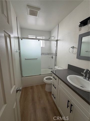 4358 Mammoth 26, Sherman Oaks, CA 91423