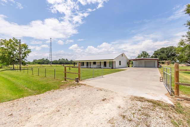 203 Woodard S, Devers, TX 77538