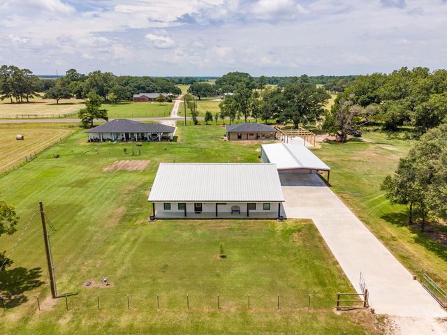 203 Woodard S, Devers, TX 77538