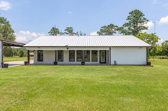 203 Woodard S, Devers, TX 77538