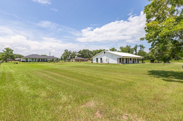 203 Woodard S, Devers, TX 77538