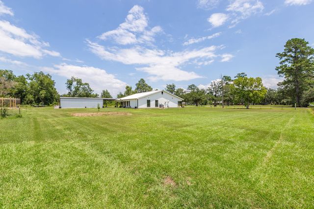 203 Woodard S, Devers, TX 77538