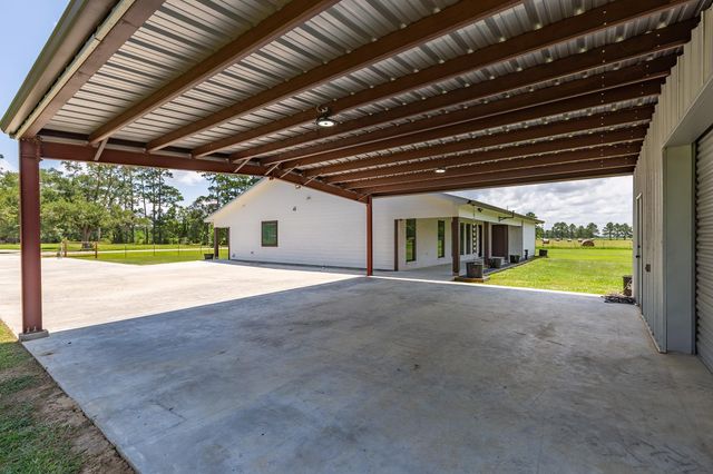 203 Woodard S, Devers, TX 77538