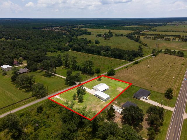 203 Woodard S, Devers, TX 77538