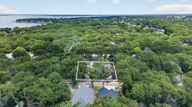 114 Forrest Oaks Drive, Gun Barrel City, TX 75156