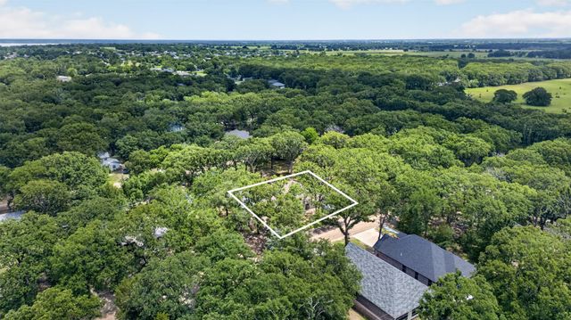 114 Forrest Oaks Drive, Gun Barrel City, TX 75156