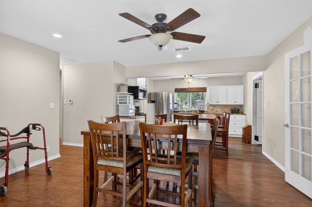 114 Forrest Oaks Drive, Gun Barrel City, TX 75156