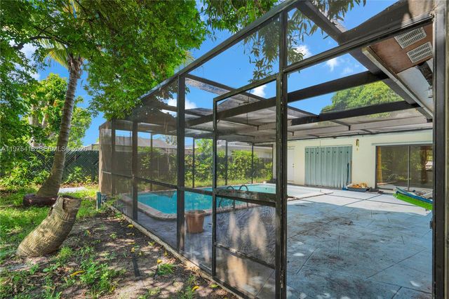 16501 SW 102nd Court, Miami, FL 33157