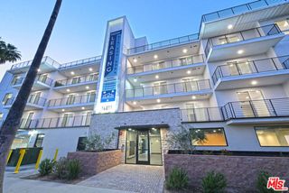 14811 Erwin Street 506, Van Nuys (los Angeles), CA 91411