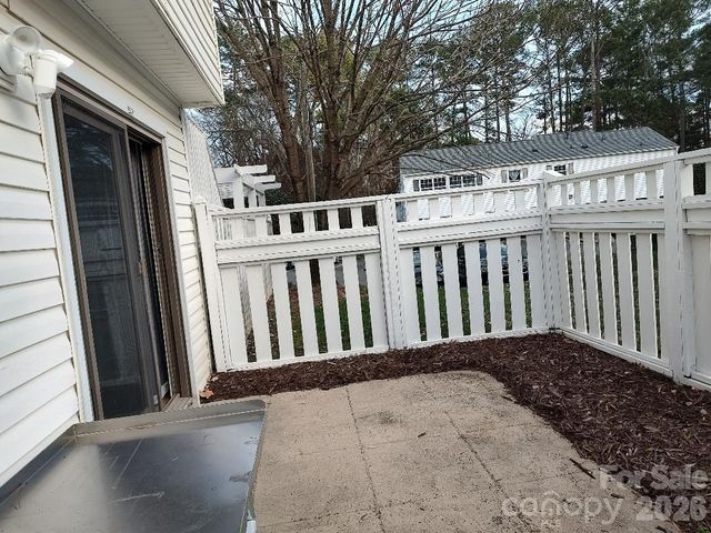 8510 Castle Pine Court, Charlotte, NC 28226