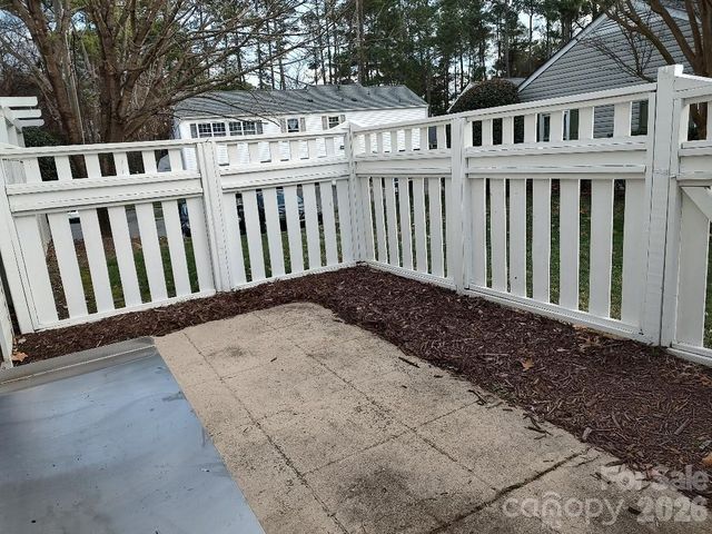 8510 Castle Pine Court, Charlotte, NC 28226