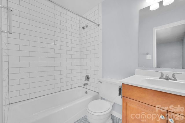 8510 Castle Pine Court, Charlotte, NC 28226