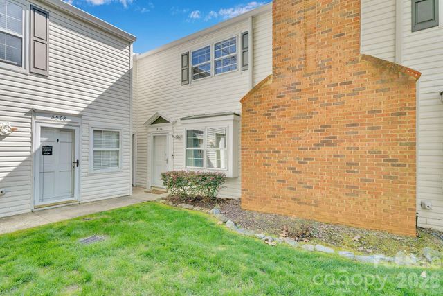 8510 Castle Pine Court, Charlotte, NC 28226