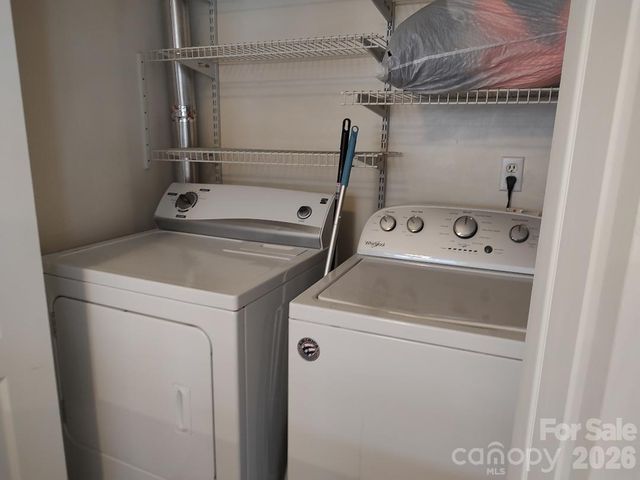 8510 Castle Pine Court, Charlotte, NC 28226