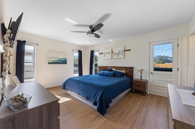 5704 2ND AVENUE DRIVE NW, Bradenton, FL 34209