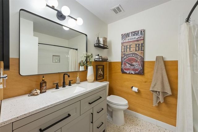 5704 2ND AVENUE DRIVE NW, Bradenton, FL 34209