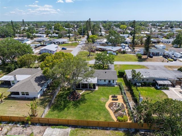 5704 2ND AVENUE DRIVE NW, Bradenton, FL 34209