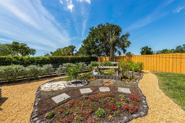 5704 2ND AVENUE DRIVE NW, Bradenton, FL 34209