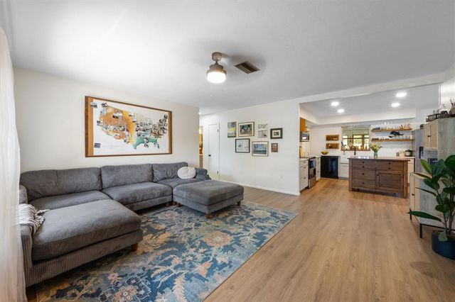5704 2ND AVENUE DRIVE NW, Bradenton, FL 34209