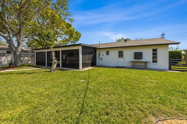 5704 2ND AVENUE DRIVE NW, Bradenton, FL 34209