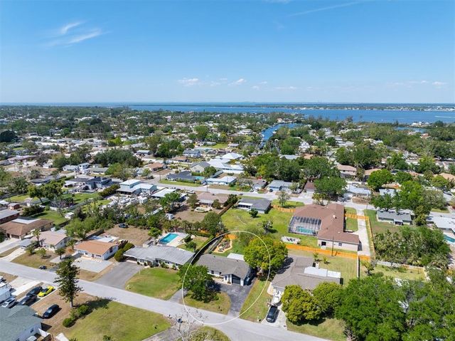 5704 2ND AVENUE DRIVE NW, Bradenton, FL 34209