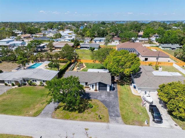 5704 2ND AVENUE DRIVE NW, Bradenton, FL 34209
