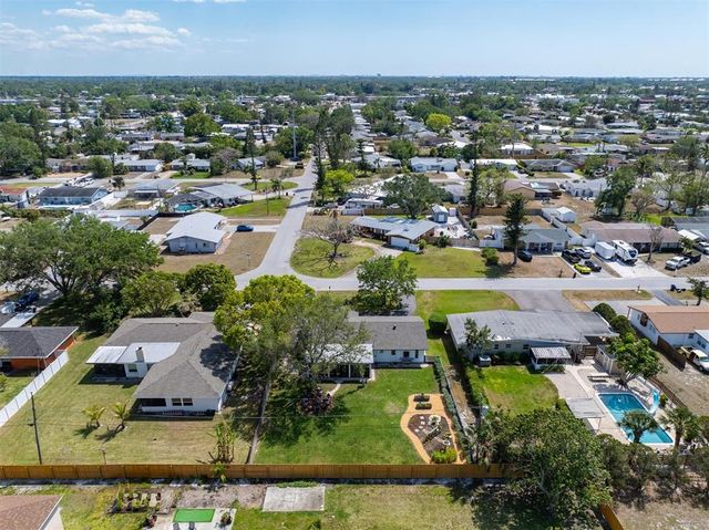 5704 2ND AVENUE DRIVE NW, Bradenton, FL 34209