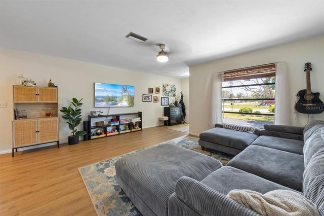 5704 2ND AVENUE DRIVE NW, Bradenton, FL 34209