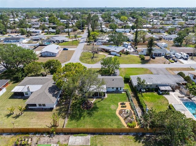 5704 2ND AVENUE DRIVE NW, Bradenton, FL 34209