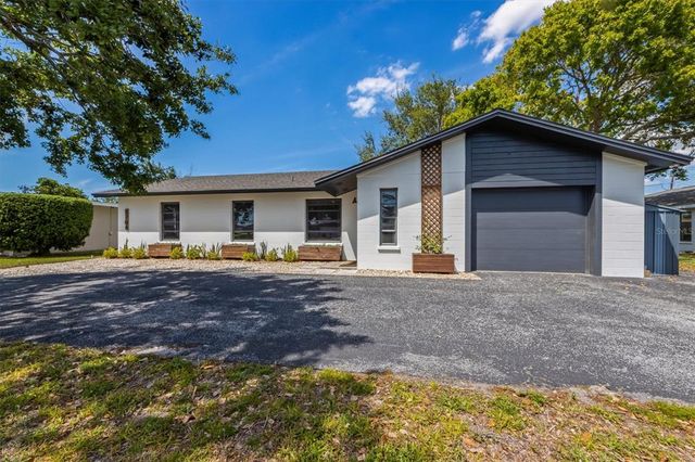 5704 2ND AVENUE DRIVE NW, Bradenton, FL 34209