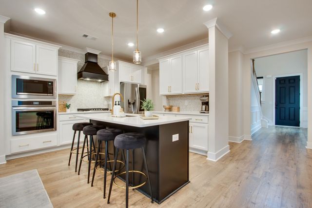 614 Conifer Dr, Spring Hill, TN 37174