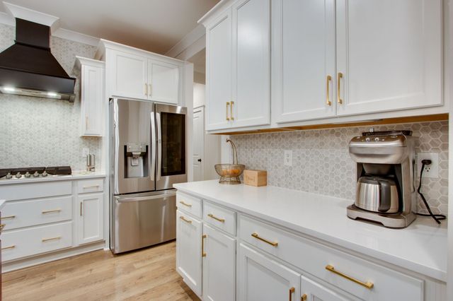 614 Conifer Dr, Spring Hill, TN 37174